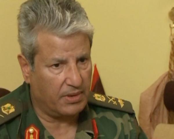 Δολοφονήθηκε ο αρχηγός των αντικαθεστωτικών της Λιβύης