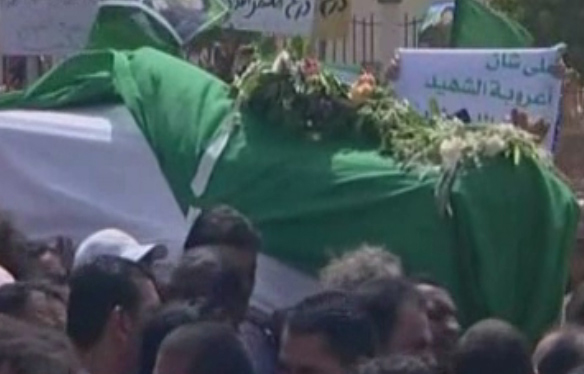 Χίλιοι οπαδοί του Καντάφι στην κηδεία του γιου του