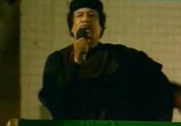 Μέχρι τέλους θα παραμείνει στη Λιβύη ο Μ.Καντάφι