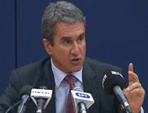 «Λιγότερα κέρδη περισσότερη λογική» το μήνυμα Λοβέρδου στους προμηθευτές των νοσοκομείων