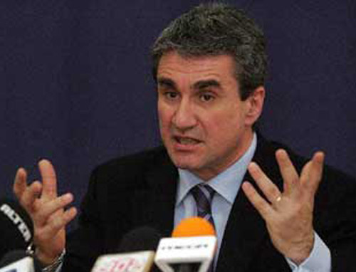 «Τα ταμεία δεν αντέχουν»