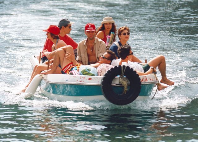 «Λόγω Τιμής» : Επιστρέφει στον ΣΚΑΙ 20 χρόνια μετά