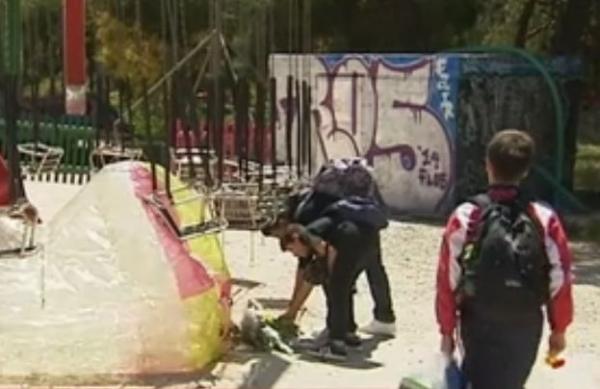 Οργή και θλίψη στην κηδεία του 13χρονου που χάθηκε στο λούνα παρκ