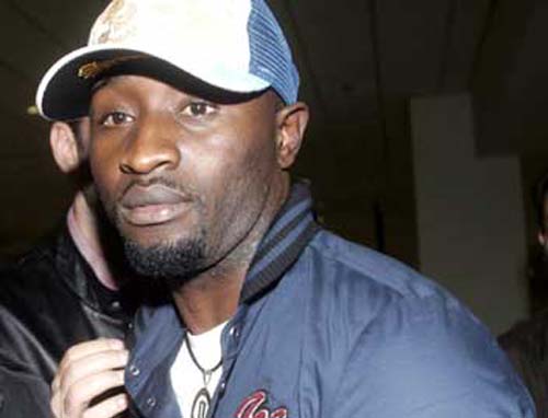 Κουρασμένος και λακωνικός