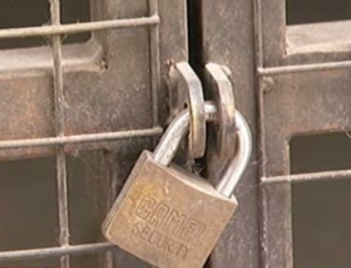 «Επιδημία» λουκέτων σε όλους τους κεντρικούς δρόμους