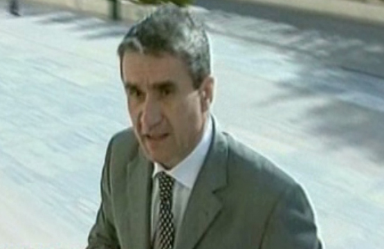 Εξηγήσεις Λοβέρδου για τη δραματική του παρέμβαση