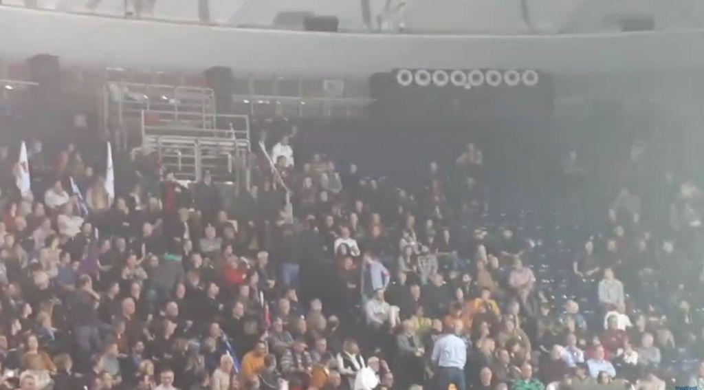 Φώναξε «Μακεδονία Ξακουστή» στον Τσίπρα και τον πέταξαν έξω