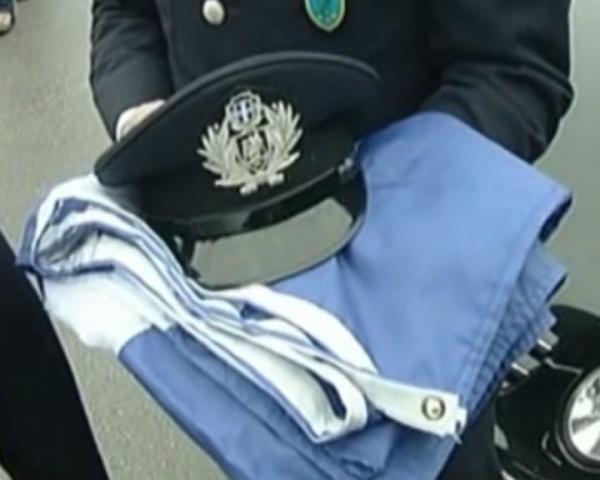 Οδύνη, συγκίνηση και οργή στις κηδείες των δύο αστυνομικών της ομάδας «ΔΙΑΣ»