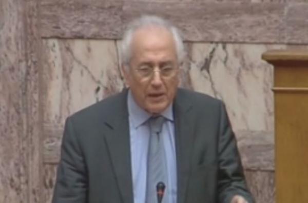 Αποσύρθηκε η διάταξη Μανιτάκη για τους συμβασιούχους