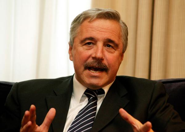 Γ. Μανιάτης : Η υπόθεση Πετσίτη φθάνει στον πυρήνα του Μαξίμου