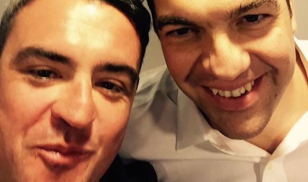 «Κουκούλα» στον «Μανόλο του Παππά» – Κρύβουν τον… παρατρεχάμενο των 300 χιλ. ευρώ