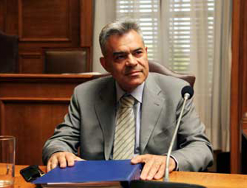 Προεκλογική χορηγία από τη Siemens παραδέχτηκε ο Τάσος Μαντέλης