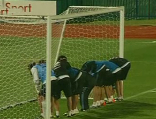 H τιμωρία του Μαραντόνα στους χαμένους του διπλού