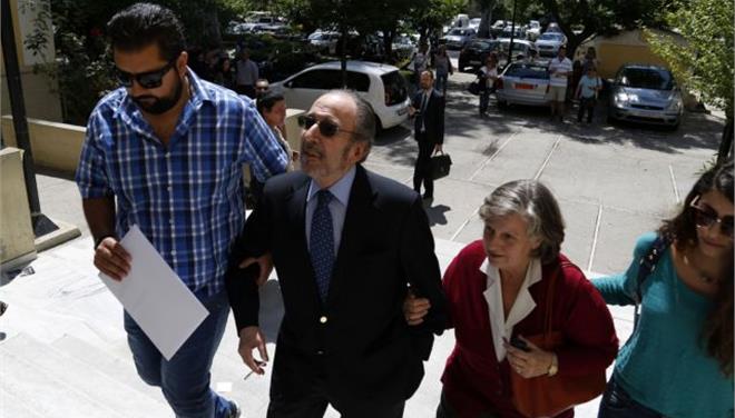 Στον ανακριτή ο Μαρτίνης με τη γυναίκα του