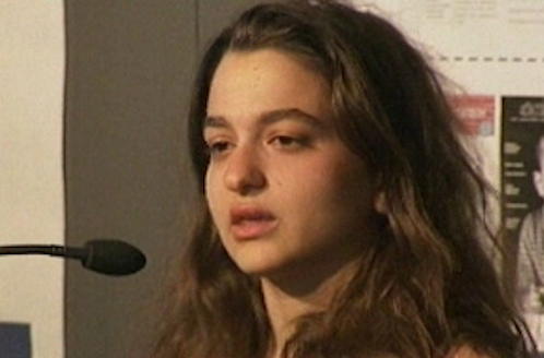 Η συγκίνηση της μαθήτριας από την Καβάλα για το ζοφερό αύριο των νέων