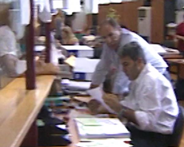 Κόβονται ειδικά επιδόματα των δημοσίων υπαλλήλων