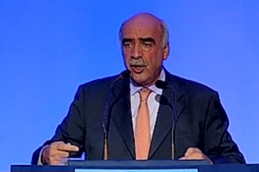 Κόντρα ΣΥΡΙΖΑ-ΝΔ για τα περί «άχρηστων» εργαζομένων στο Δημόσιο