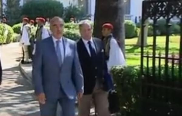 Εμμένει ο Μεϊμαράκης στην «προσωπική άποψη» για άθροιση των υπογραφών