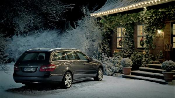 Χριστούγεννα… καιρός για χιούμορ by Mercedes-Benz