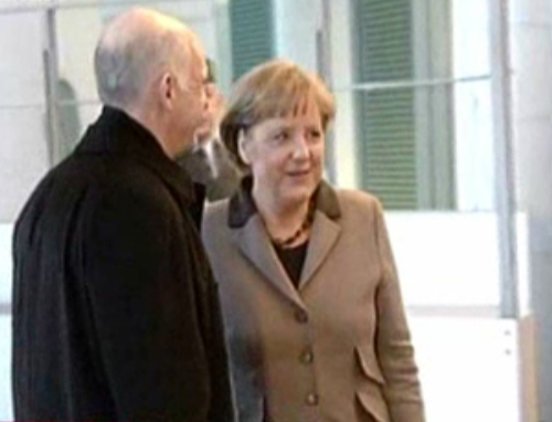 Κλειστά κρατά τα χαρτιά του το Βερολίνο πριν τη συνάντηση Μέρκελ-Παπανδρέου