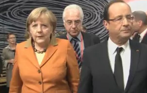 Τα «βρήκαν» Μέρκελ και Ολάντ για την τραπεζική εποπτεία