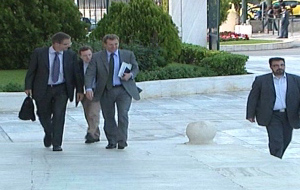 Σε τεντωμένο σχοινί οι διαπραγματεύσεις με την τρόικα