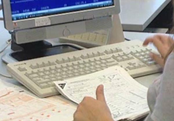 Πρόσθετοι φόροι 6,5 δισ. για μισθωτούς-συνταξιούχους