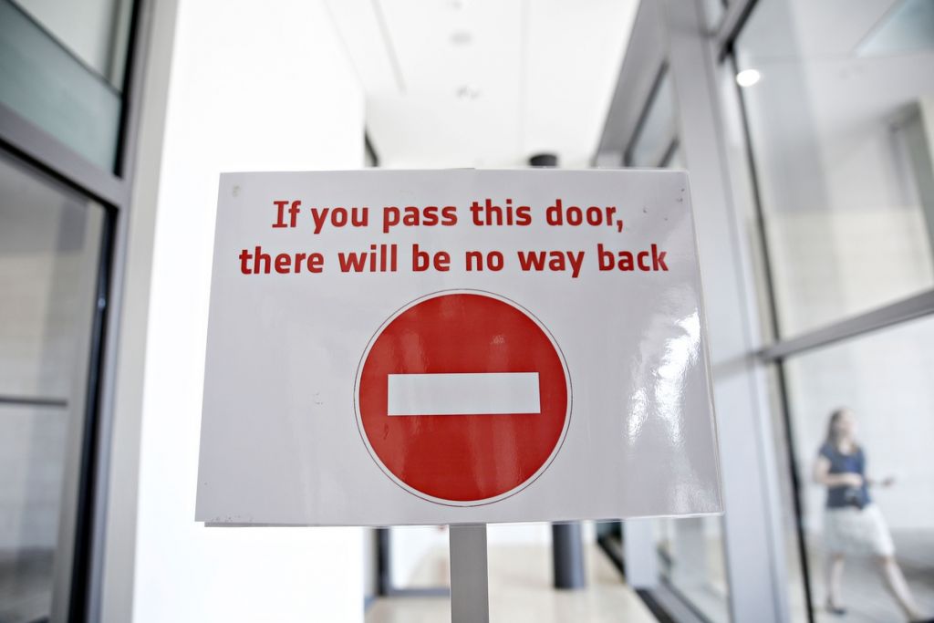 Brexit: Τεράστιες ανατροπές στην Ευρώπη – Τι θα ισχύει για συναλλαγές, μεταφορές, ταξίδια, τράπεζες