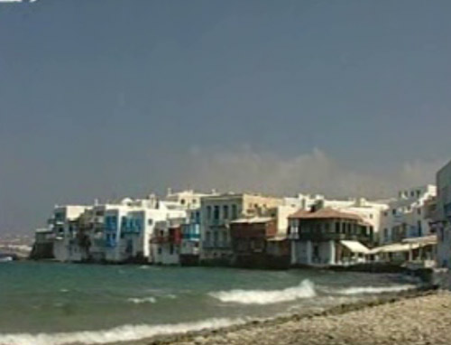 Στο «σφυρί» απειλούνται να βγουν ακίνητα μεγαλοοφειλετών σε Μύκονο-Σαντορίνη