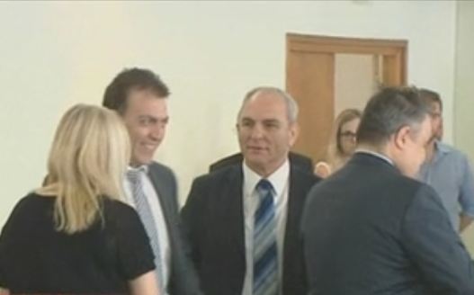 Υπό την αίρεση της τρόικας η οποιαδήποτε συμφωνία των κοινωνικών εταίρων