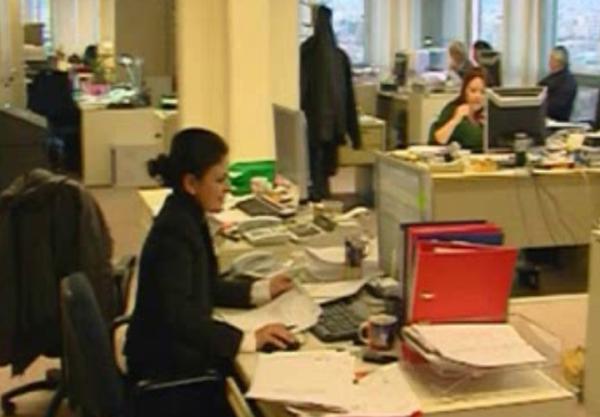 Πρόταση για το γερμανικό μοντέλο με 12 μισθούς στο Δημόσιο