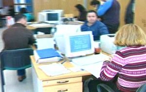 «Μαχαίρι» 70% στα επιδόματα των δημοσίων υπαλλήλων