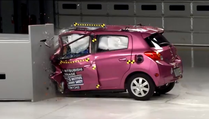 Mitsubishi Mirage (Spacestar) – IIHS Crash Test