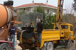 Κινητοποιήσεις ξεκινούν και οι μηχανικοί που αντιδρούν στην κατάργηση της ελάχιστης αμοιβής