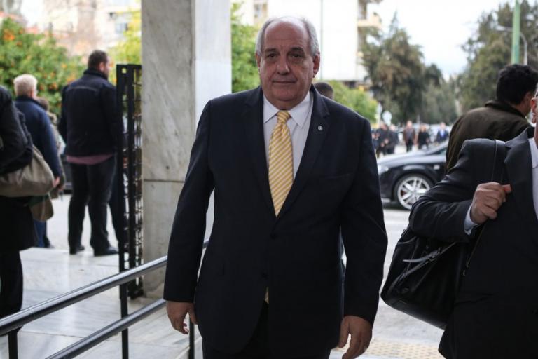 Τέλος από τους ΑΝΕΛ ο Τέρενς Κουίκ