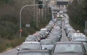 Χάος και ταλαιπωρία από την απεργία των ΜΜΜ