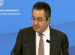 Ηλ. Μόσιαλος: Στη συμφωνία με τους δανειστές μας πρέπει να είμαστε συνεπείς