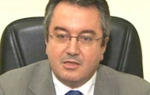 Δηλώσεις Μόσιαλου για τη μείωση του κατώτατου μισθού