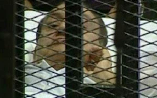 Μουμπάρακ: «Αρνούμαι εξ ολοκλήρου τις κατηγορίες»