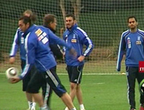 H προπόνηση της Εθνικής πριν τον αγώνα με τη Νιγηρία στο παγωμένο Μπλουμφοντέϊν