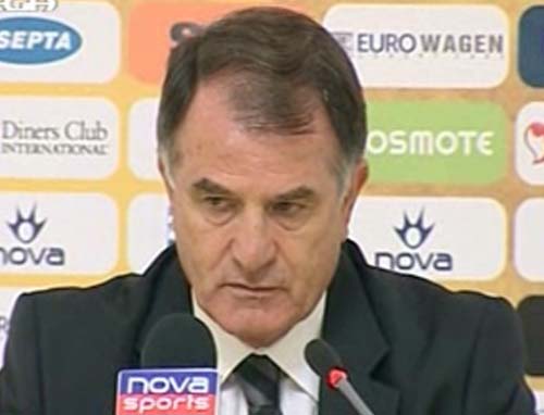 Ο Ντούσαν Μπάγεβιτς δεν κρύφτηκε στη συνέντευξη Τύπου