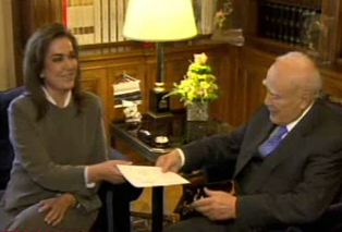 «Αλήθειες για την οικονομία» και εθνική συνεννόηση ζητά η Ντόρα Μπακογιάννη