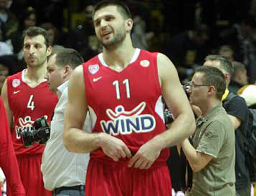 Αυστηρή αυτοκριτική από Λίνας Κλέιζα και Σκούνι Πεν