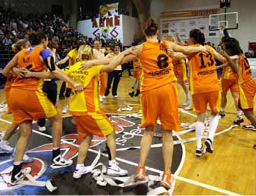 Ο Αθηναϊκός «σήκωσε» το EuroCup στον… καυτό Βύρωνα