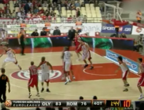 Ο μέτριος Ολυμπιακός νίκησε τη Ρόμα 89-82 και πήρε την πρωτιά