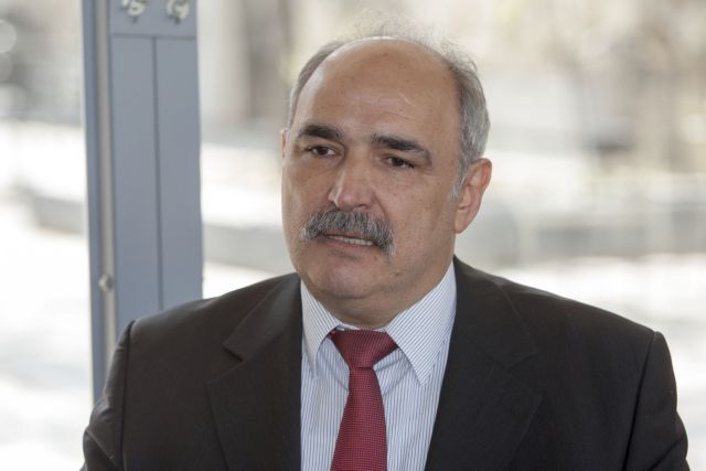 Μπόλαρης σε Πατουλίδου: Δεν μπορώ να ευχηθώ επιτυχία σε υμνήτρια της Χ.Α.