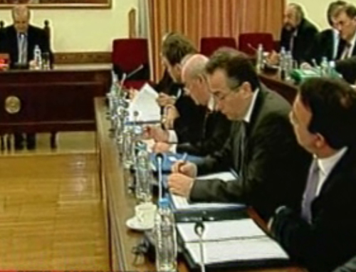 Γκάφα κατά τη ΝΔ η υπόθεση του «γαλάζιου υπουργού» στην υπόθεση Siemens