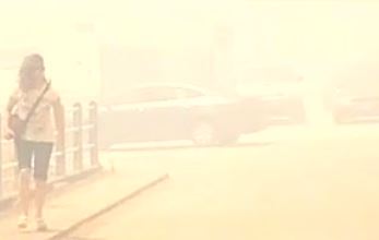 Νεάπολη: Οι φλόγες πλησιάζουν στα πρώτα σπίτια