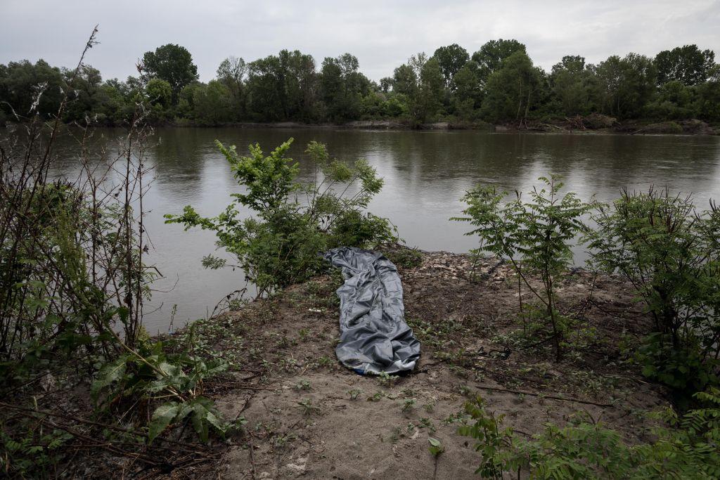 Τουρκικά ΜΜΕ : Νέα κακοποίηση μεταναστών από έλληνες αστυνομικούς στον Εβρο