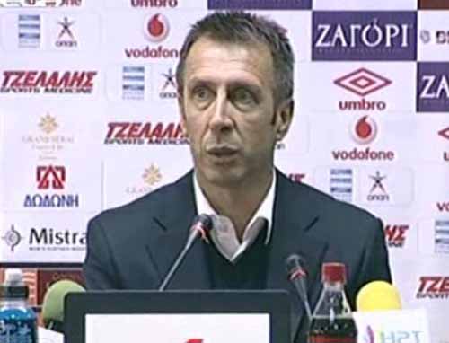 Ικανοποιημένος από την πρόκριση ο Νιόπλιας, από την εμφάνιση ο Αναστόπουλος